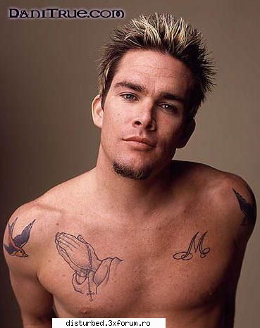 Poze cu baietzi tari ... - Mark McGrath -solistul de la Sugar Ray- arata - Jpg Mania