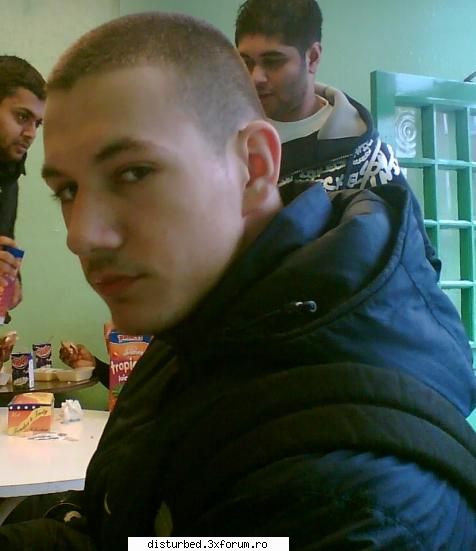 ghiciti care sunt yo? poze cu useri dupa forum